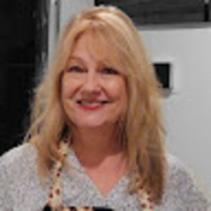 Meet your Posher, Debbie